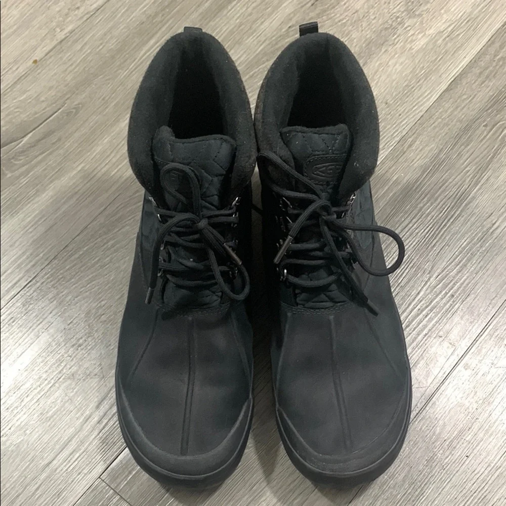 Keen Elsa II Quilted Waterproof Black Ankle Boots      ‎ size 11